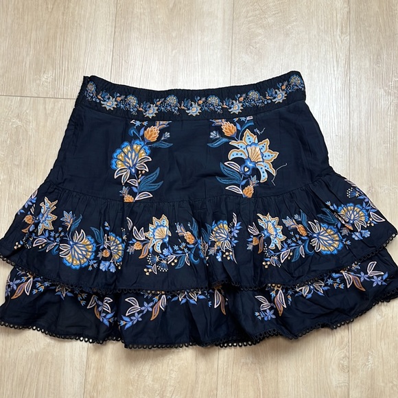 Farm Rio Stitched Garden High Waist Miniskirt black, size large 1225 - Picture 8 of 9